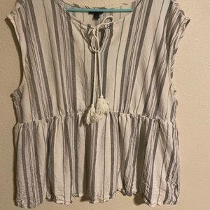 Torrid Grey and White Linen Peplum Top